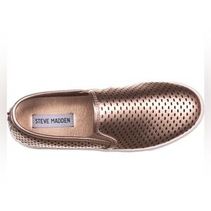 Steve Madden Women’s Elouise Slip-On Fashion Sneakers, Rose Gold, 7 US
